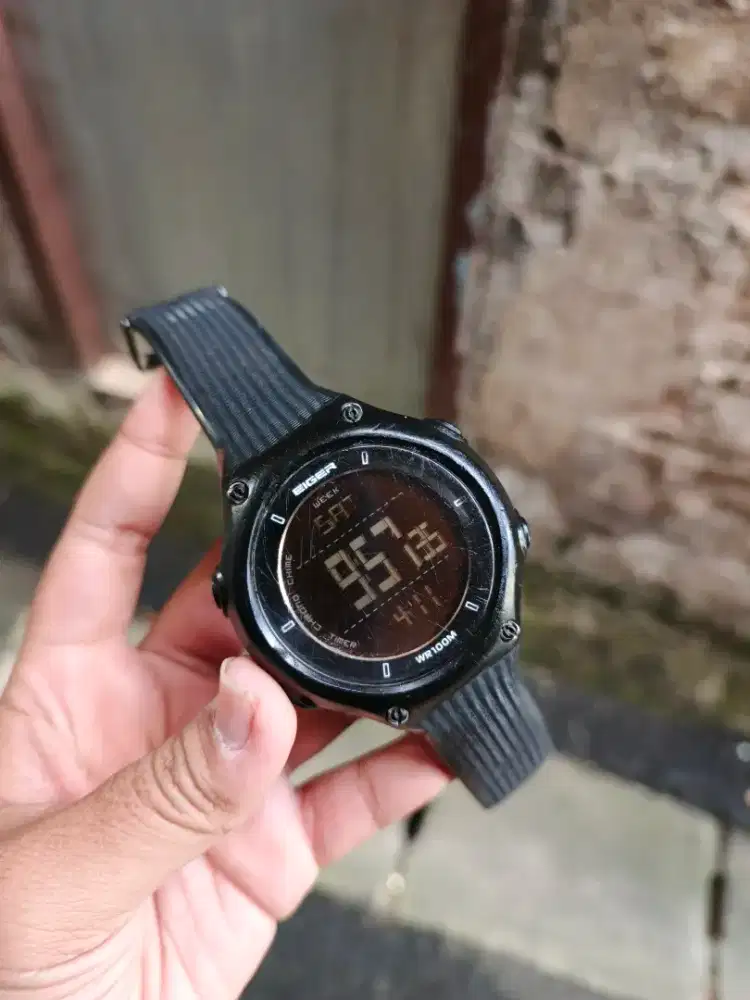 Jual jam eiger Touside digital
