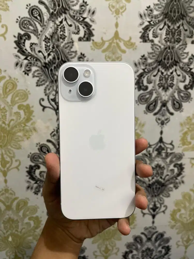 iPhone 15 128gb Ibox garansi on