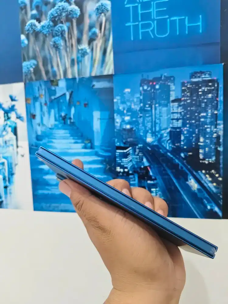 Samsung Z Flip 7 12/256Gb sein