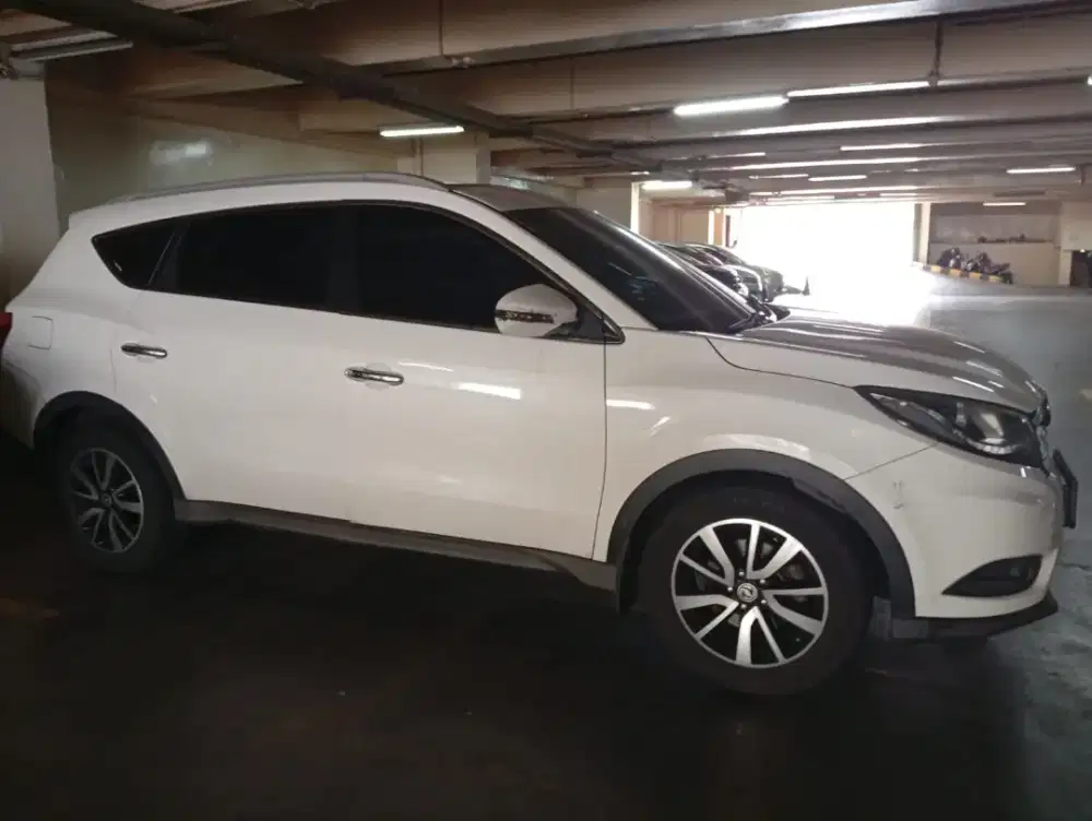 Di jual mobil dfsk tife glory 580 metik