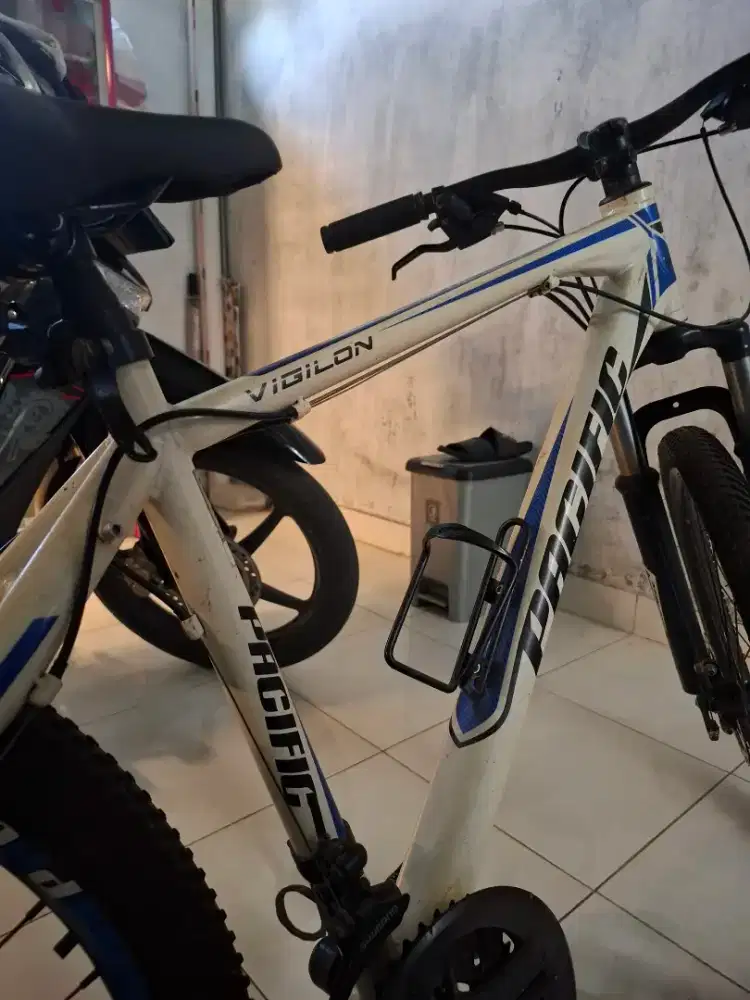 Sepeda gunung pacific