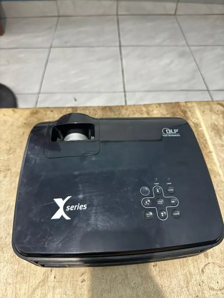 Proyektor Xseries