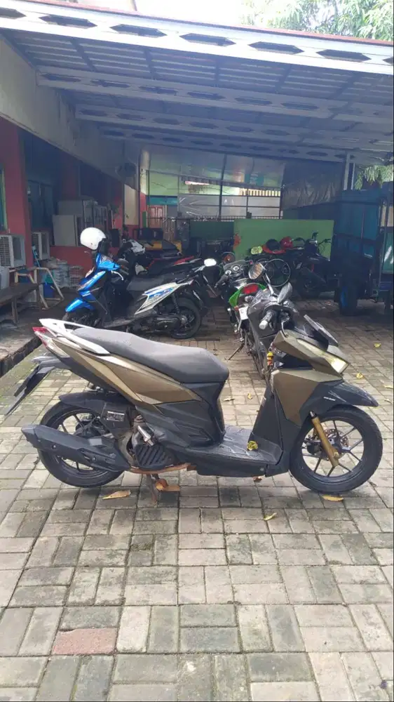 Vario Tahun 2015 150cc old. Plat 2030 pajak panjang