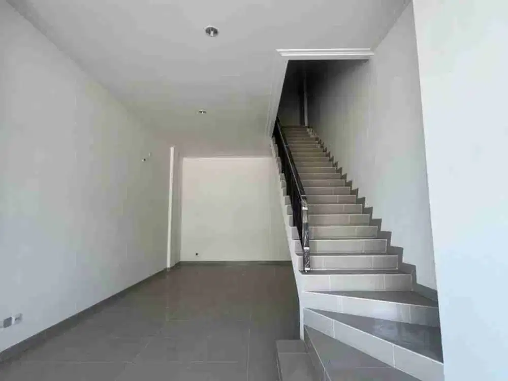 D sewa Ruko millenial pik 2