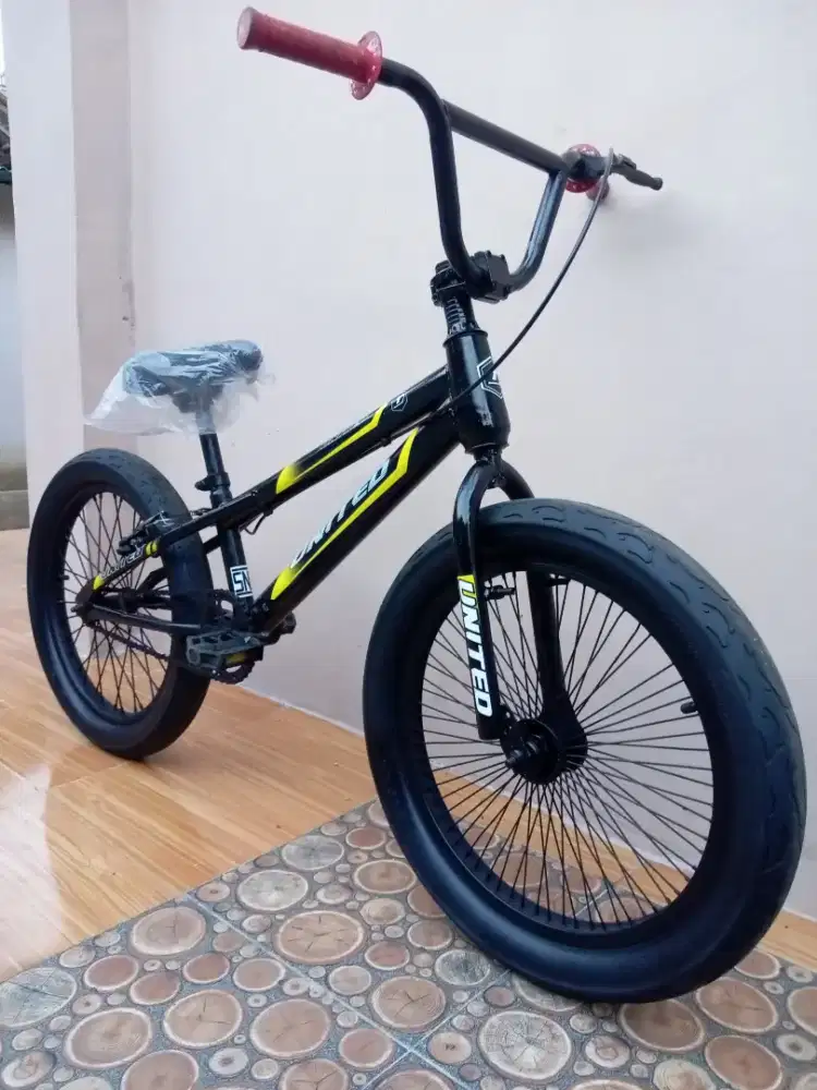 Sepeda BMX 20 Ban JUMBO.