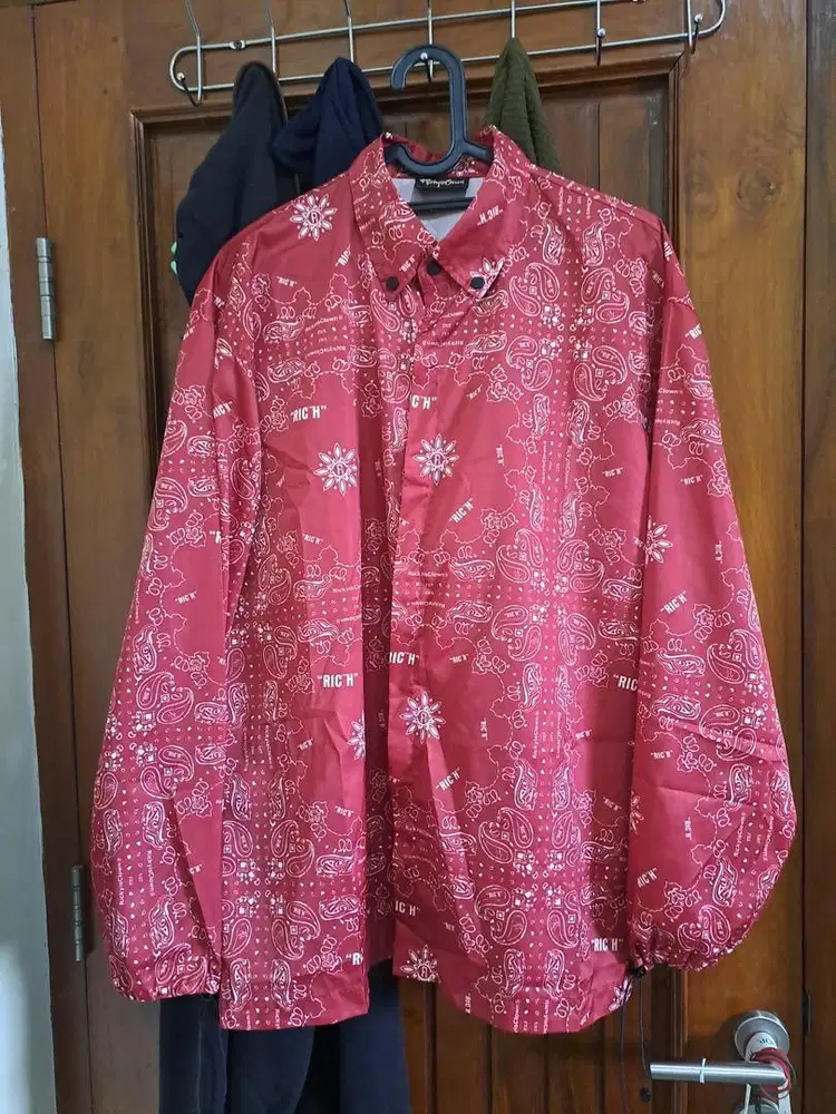Ricky is clown cashew flower jacket size L