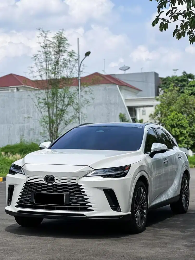 Lexus RX350h Luxury 4x2 AT 2023 Hybrid