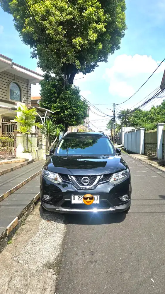 Nissan Xtrail 2015 2.5cc Dijual km 70rb