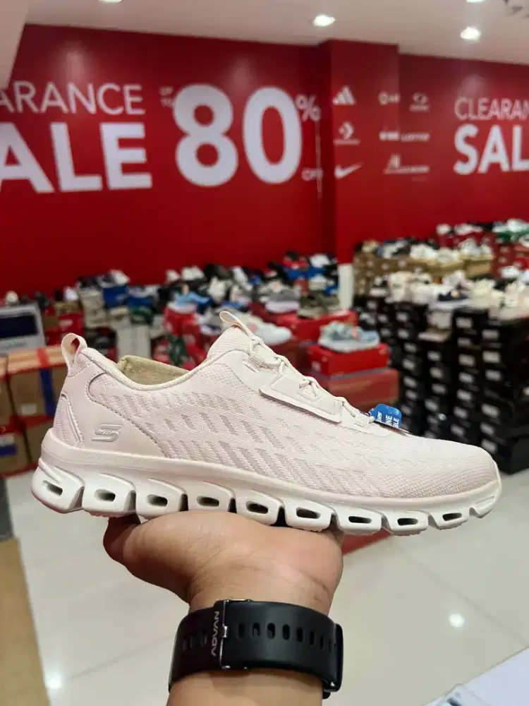 Sepatu slip on Skechers sizs 37 ori murah