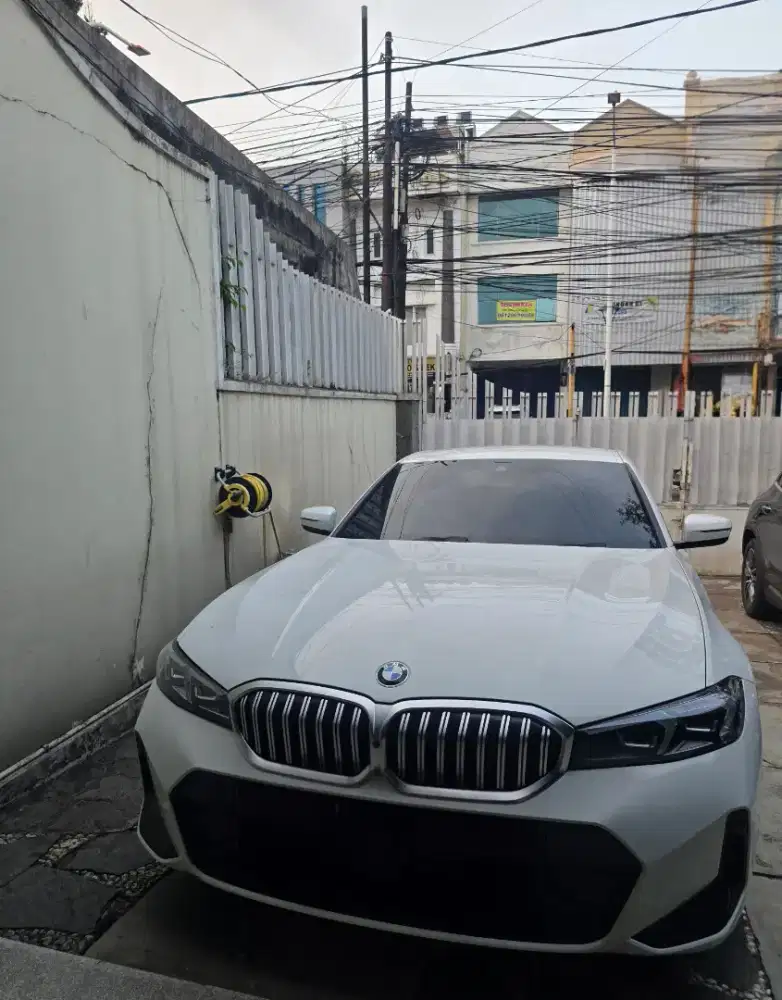 BMW 320i 2024 LCI (White)