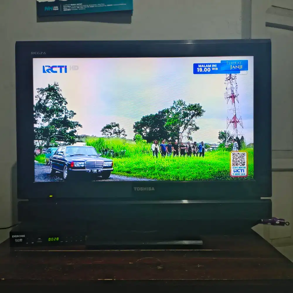 LCD TV Toshiba 24 Inch