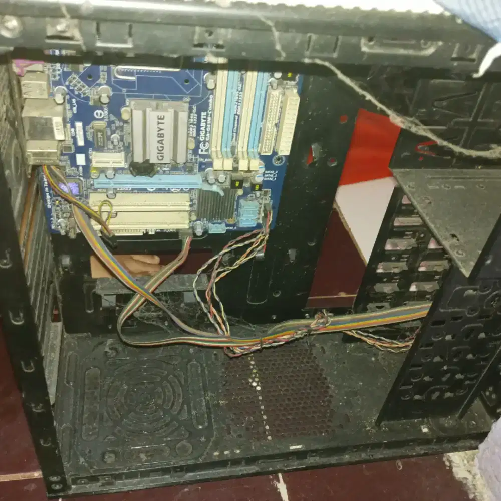 Pc core2d+casing+mo Bekas Mati, VGA AMD Radeon HD 6790, RAM DDR3 2GB