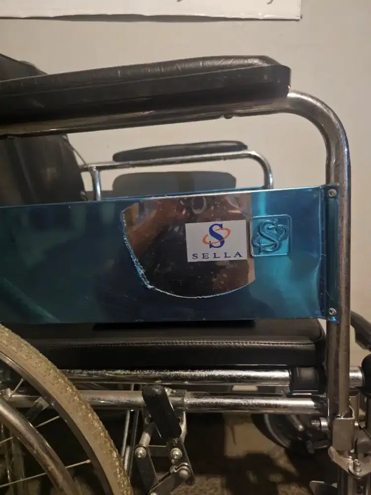 Kursi Roda Sella Standard Chrome - Kondisi Bagus & Siap Pakai