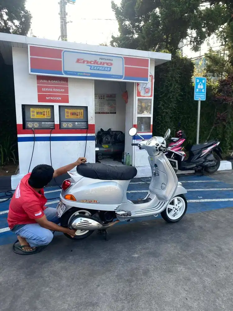 Vespa LX 150cc 2v Injeksi