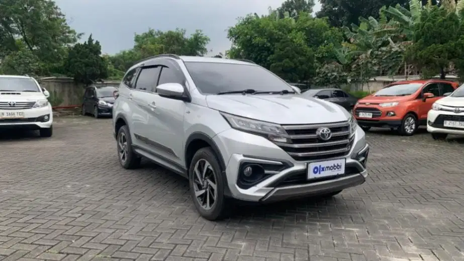 LOW KM NEGO Toyota Rush SUIA