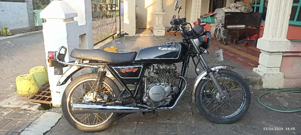Kawasaki binter mercy/KZ200