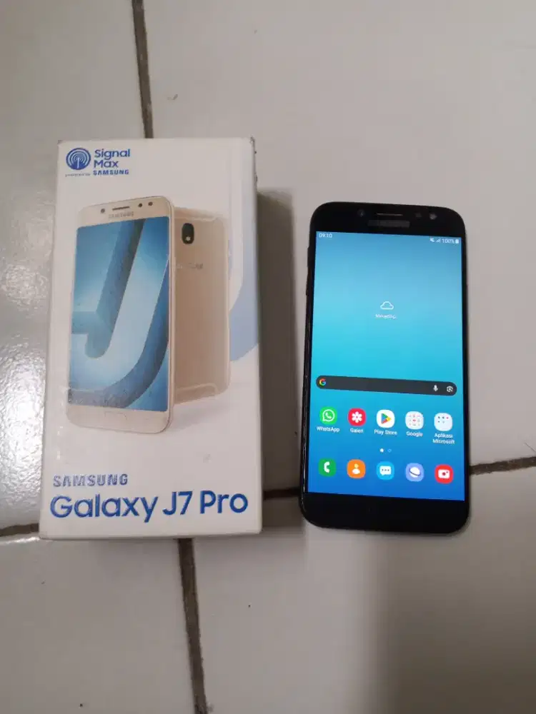 Samsung galaxy j7 pro ram 3/32 gb