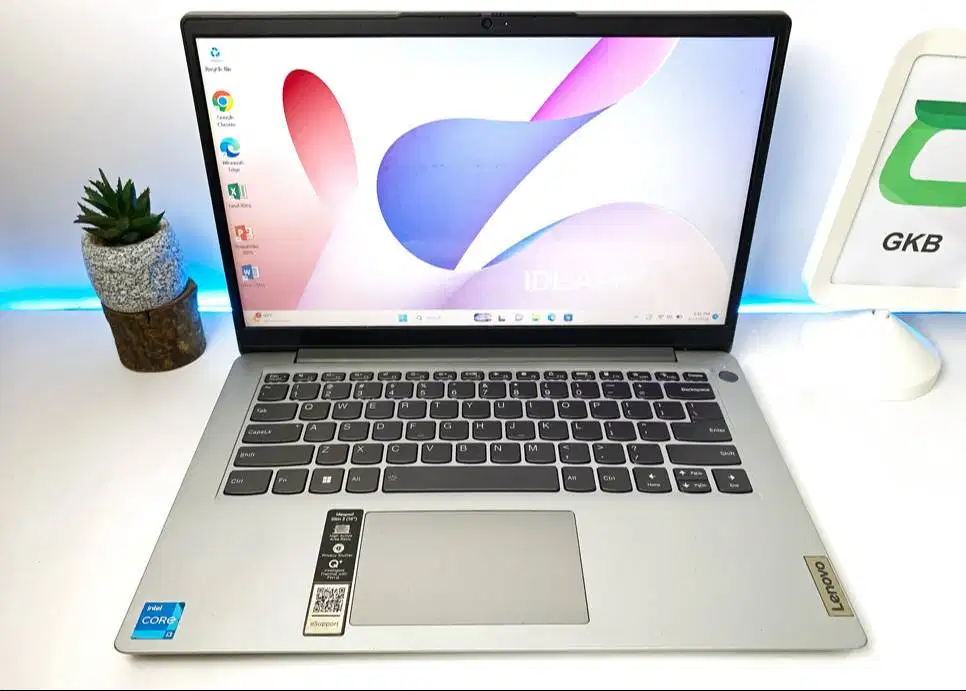 Laptop Lenovo core i3 11Th Gen Ram 8gb FHD IPS Backlight bodi slim