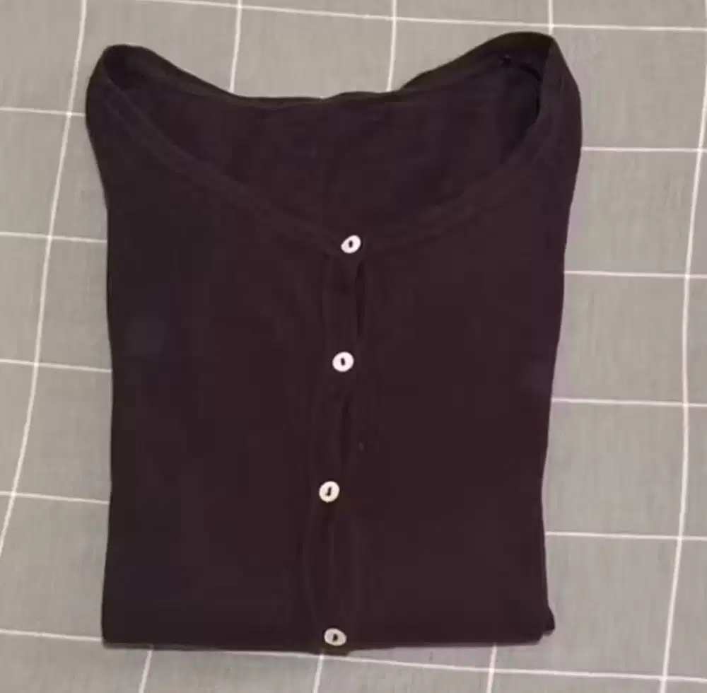 Preloved Earth Music & Ecology Cardigan Hitam