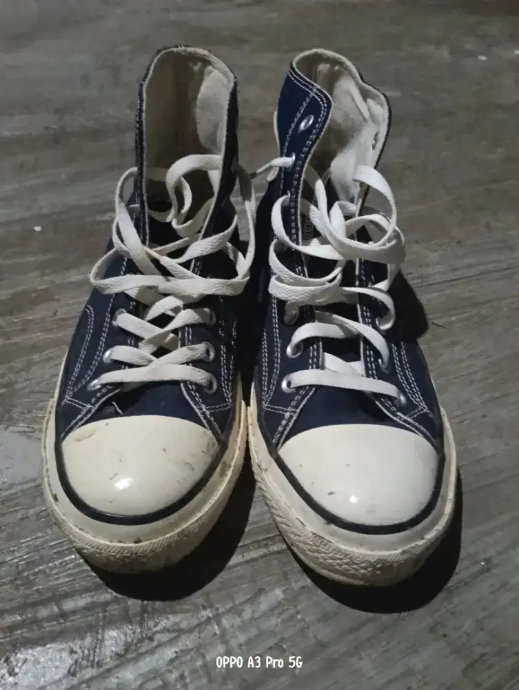 Jual aja nie sepatu Converse