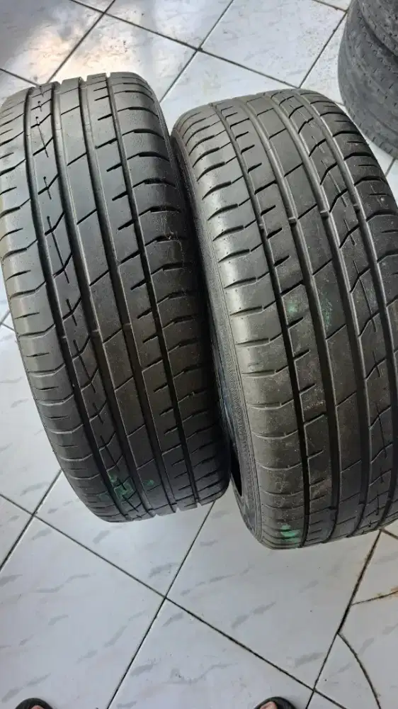 Ban 215 55 18 accelera iota r18 ban mobil