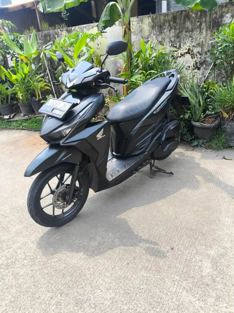 Vario led old 150 thn 2015 pjk on