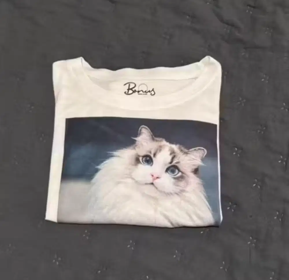 Preloved Crop Kaos Putih Gambar Kucing (ada minus)