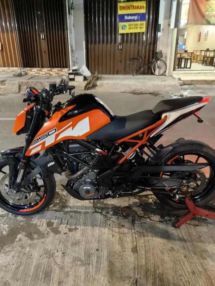 DIJUALL KTM DUKE 250