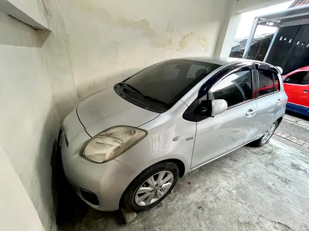 Toyota Yaris 2012 Bensin
