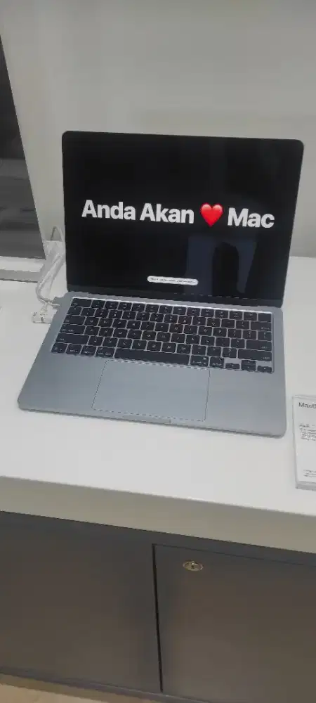 macbook pro cicilan ringan