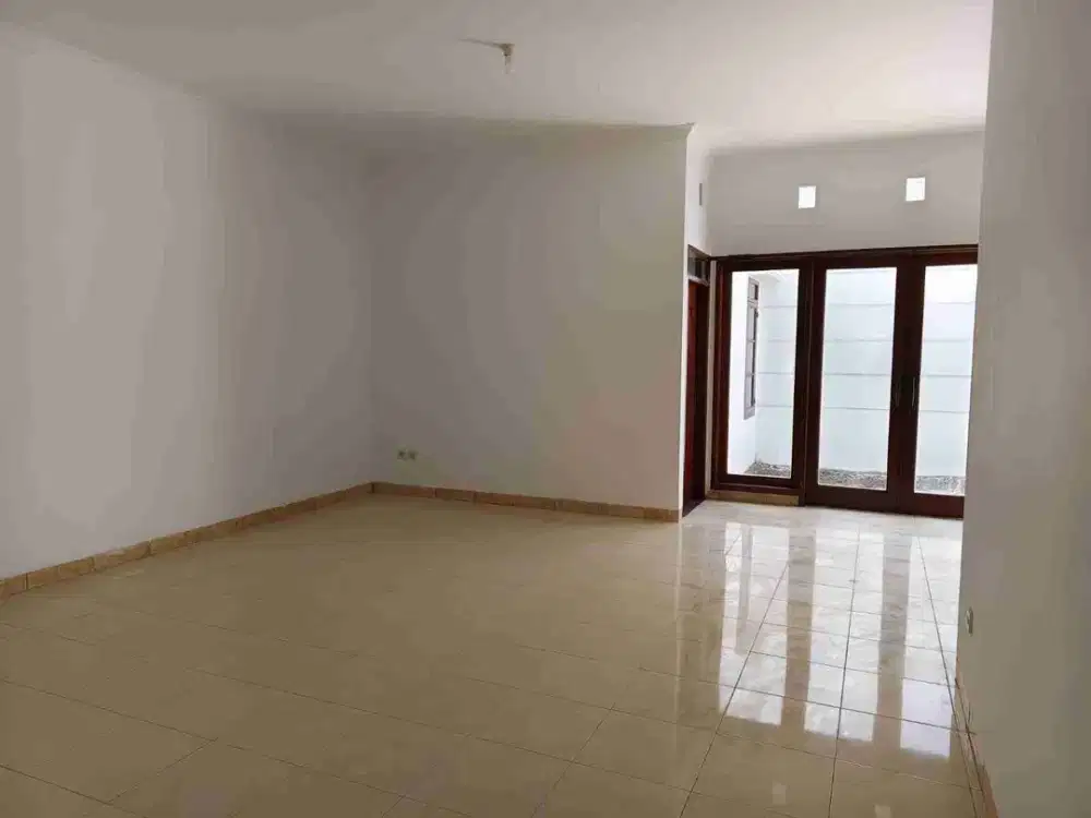 Luas murah siap pindahan di taman Kopo indah 3