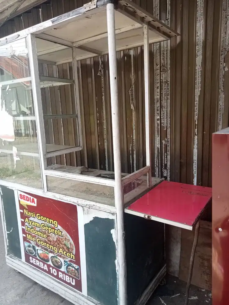 Steling jualan makanan