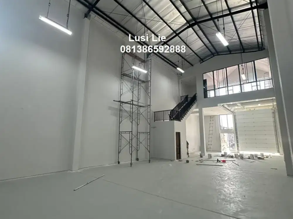 Gudang Bizpark Pik2 luas 12x30m, hoek, office 2 lantai rapi