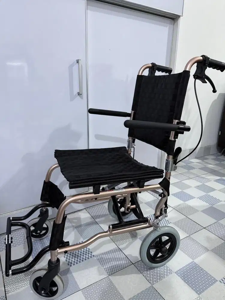 Kursi Roda Traveling GEA