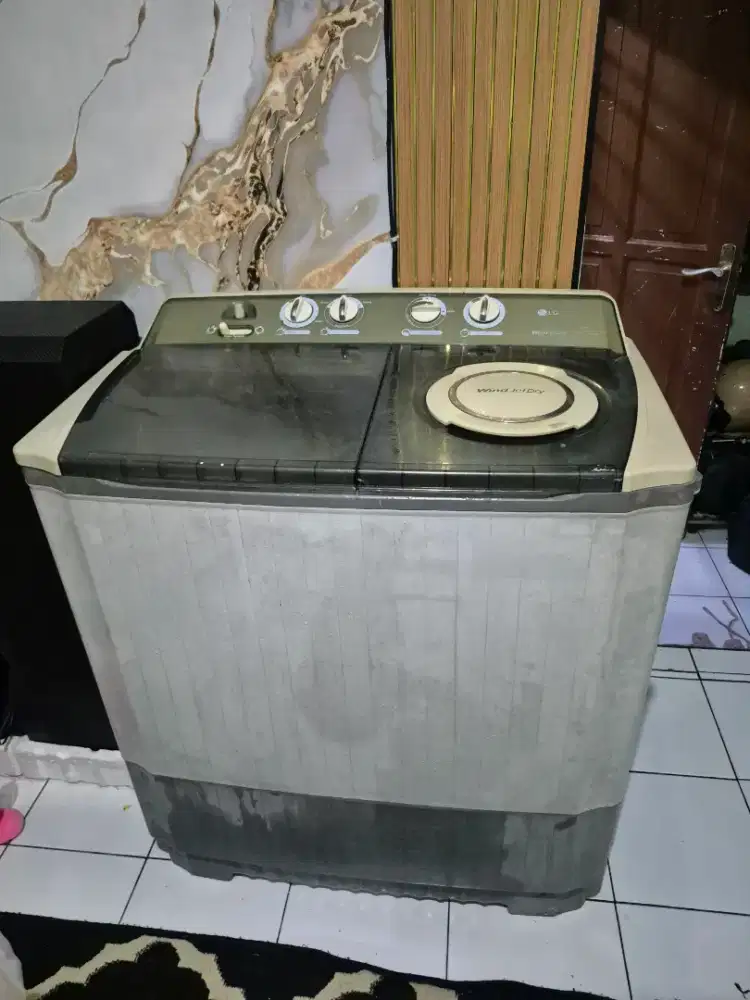 Mesin cuci 2tabung LG kap 14kg
