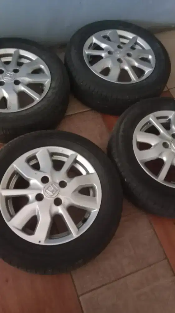 Velg Brio R14 Ban 90%  Baru