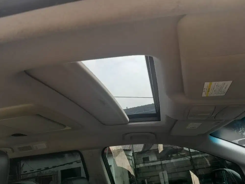 Jual Nissan Elgrand 2011