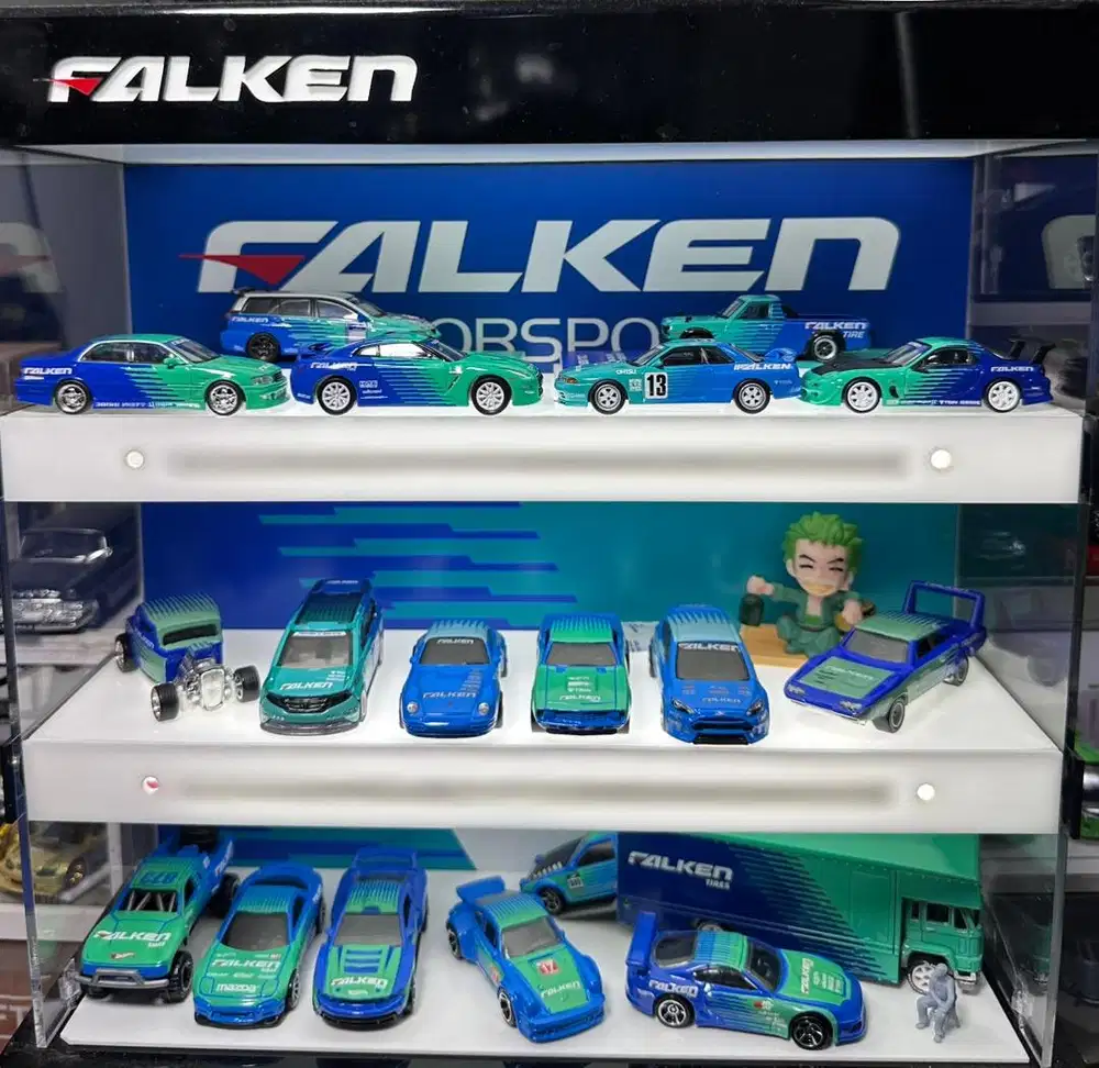 Falken Series HW Inno Tarmac Hw Custom Dengan Akrilik Siap Pajang