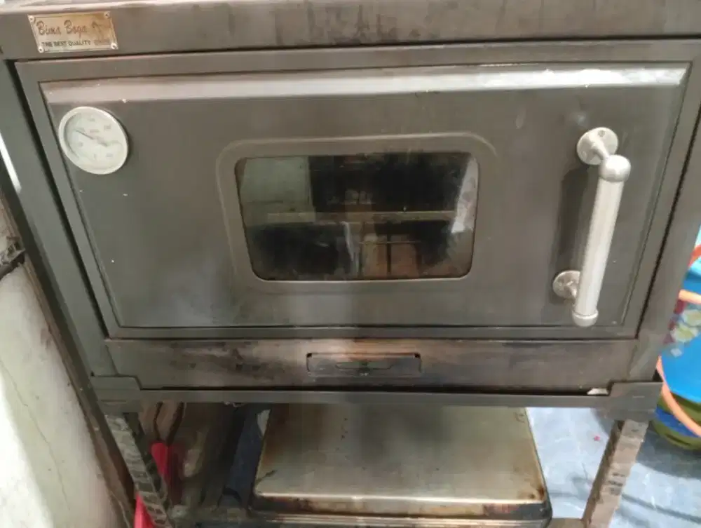 Oven Gas api atas bawah & chiller/showcase