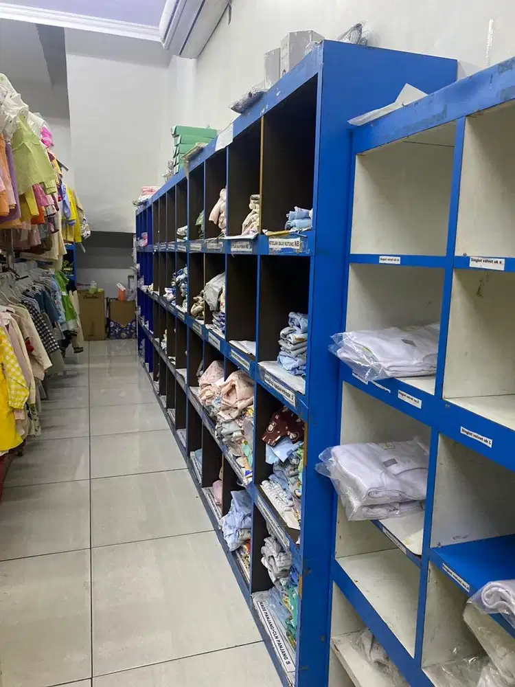 Kasir dan admin babyshop