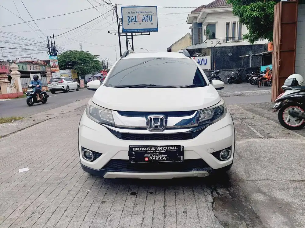 HONDA BR-V E 2016 Matic Putih