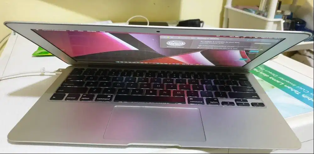 MacBook Air 11 Tahun 2015 Core i5 4GB 128GB Minus Speaker Harga Pass