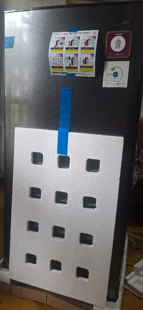 KULKAS 1 PINTU SHARP WARNA HITAM