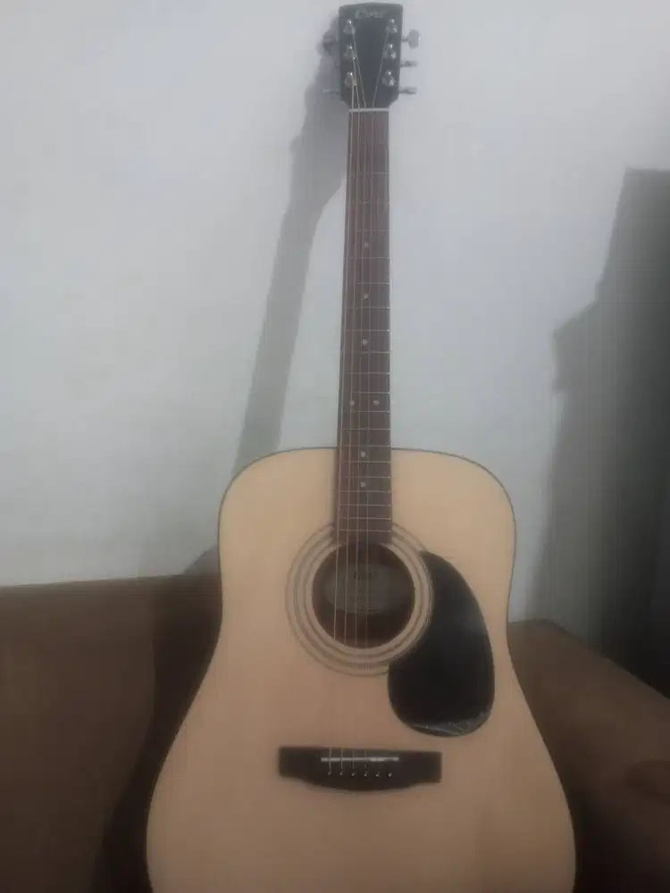 Dijual gitar cort