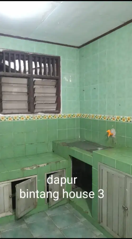 DISEWAKAN RUMAH PETAKAN