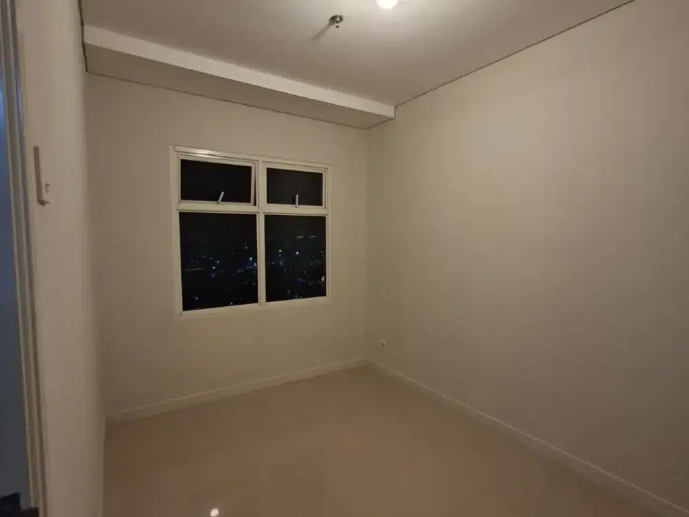 1BR Unfurnished Apartemen Madison Park - Mall Central Park