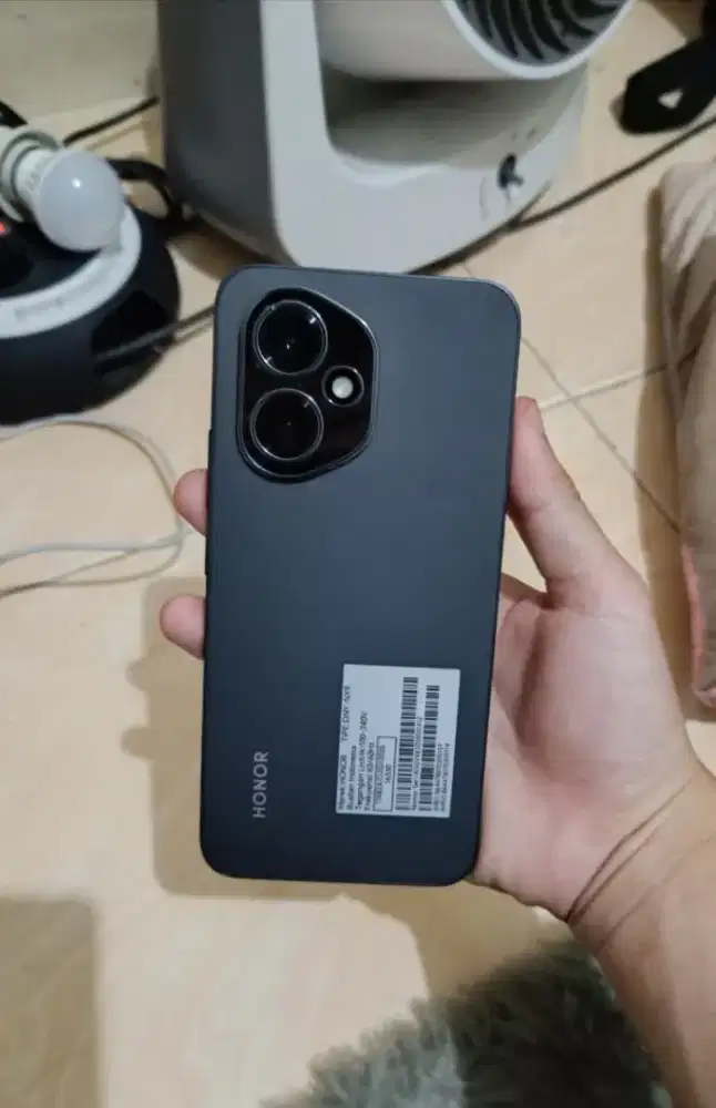 HONOR 400 5G RAM 12GB / ROM 512GB – Fullset & Mulus