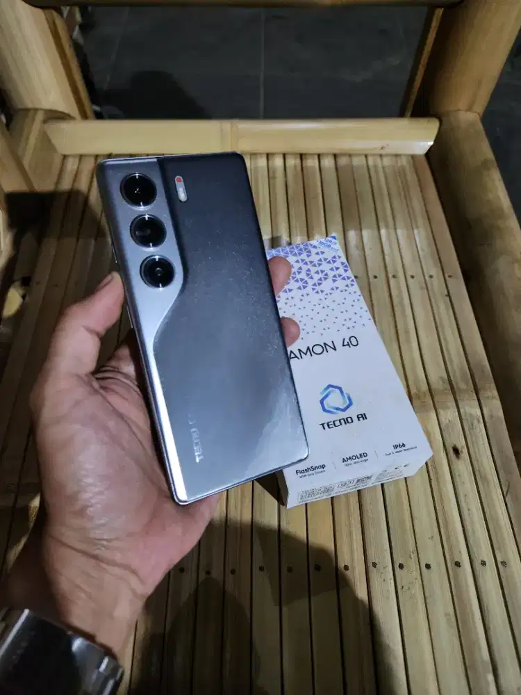 Camon 40 8/128 resmi Indonesia garansi panjang