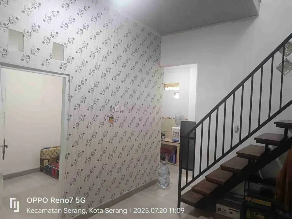 jual rumah mewah 2 lantai deket stasiun kereta