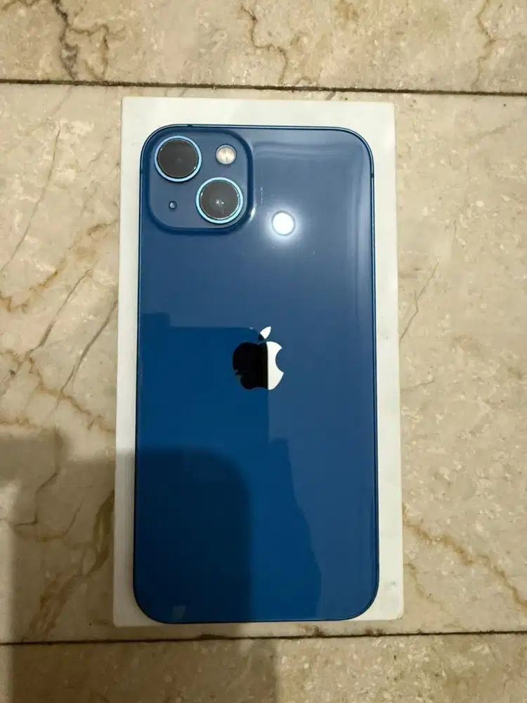 iPhone 13 128 iBox lecet pemakaian